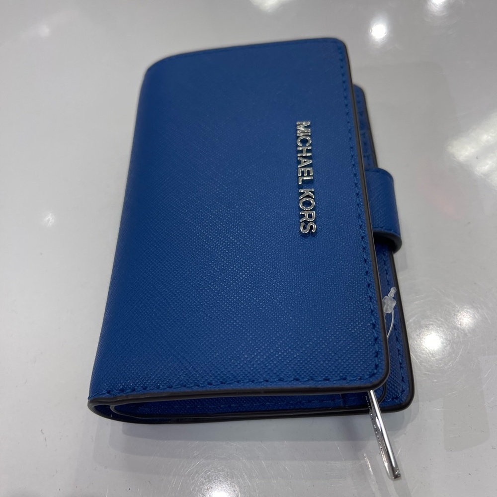 MICHAEL KORS Medium Saffiano Leather Bifold Wallet
Galaxy Blue 
NWT - Picture 8 of 16